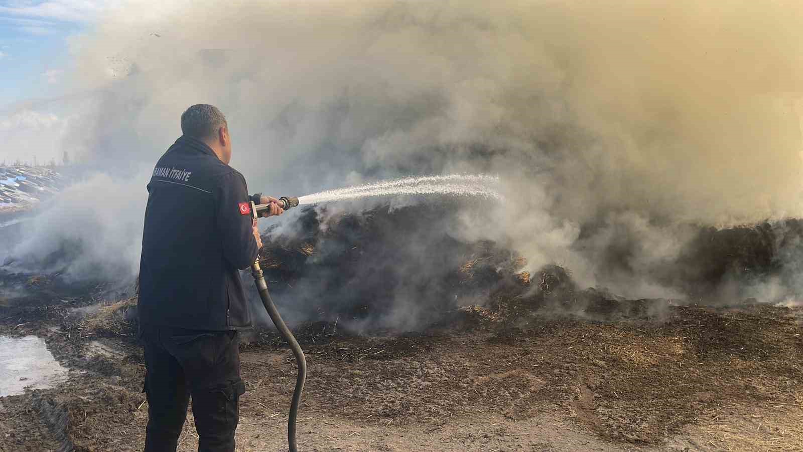 karamanda 300 ton saman balyasi kul oldu 5 GSJ9zHzr