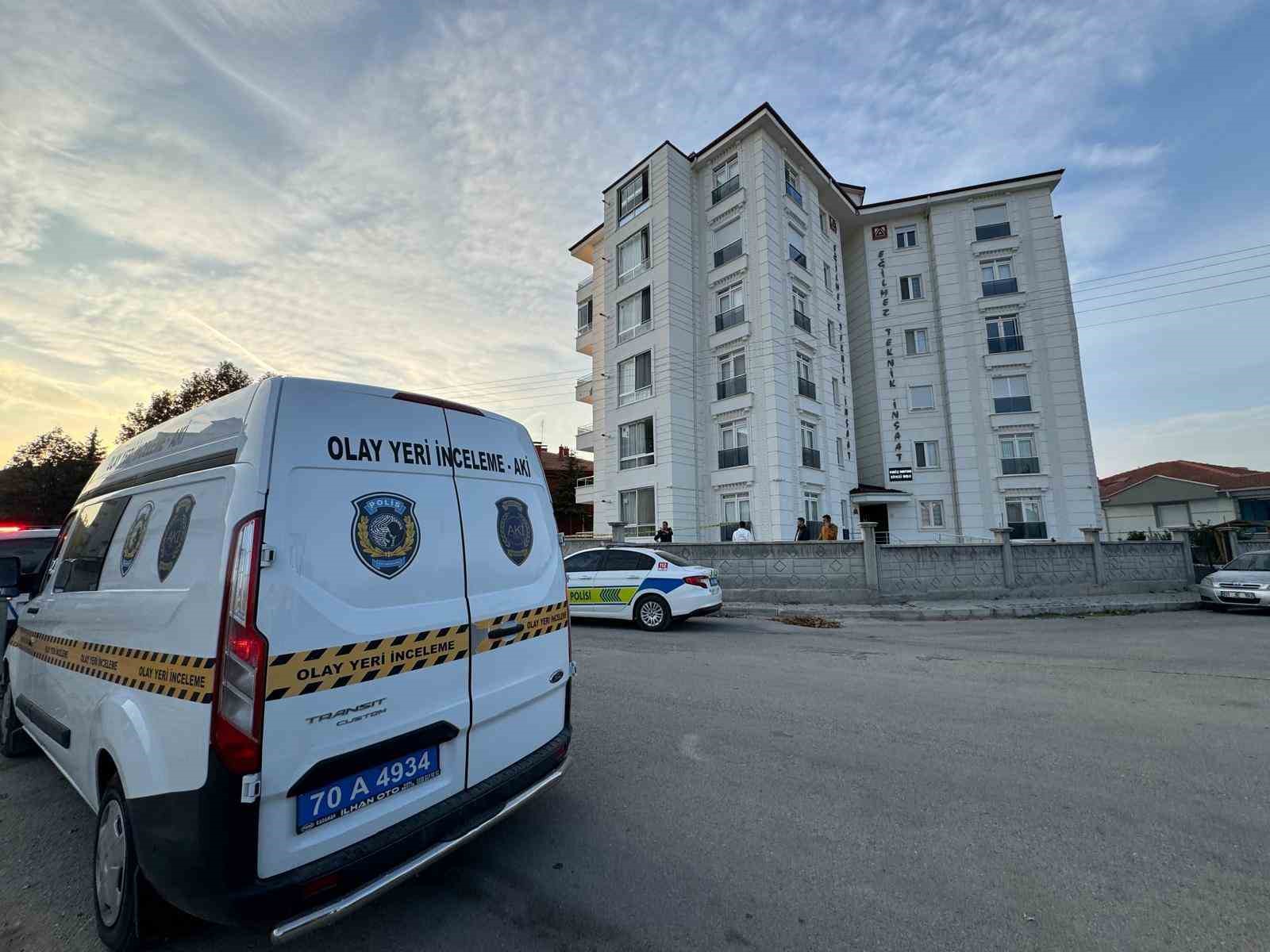 karamanda 5inci kattan dusen ogretmen hayatini kaybetti 4 2XWYD8pc