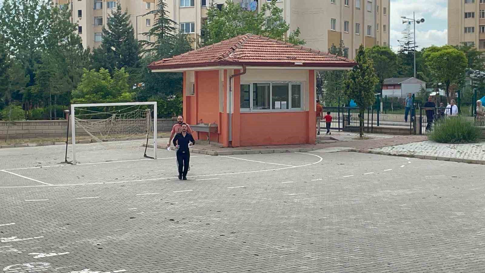 karamanda ayt heyecani 3uncu universite icin yarisan da vardi kapidan donen de 3 2dU43sI5