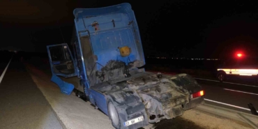 karamanda-bariyerlere-carpan-tir-refuje-dustu-1-yarali-H9S4Nu8k.jpg