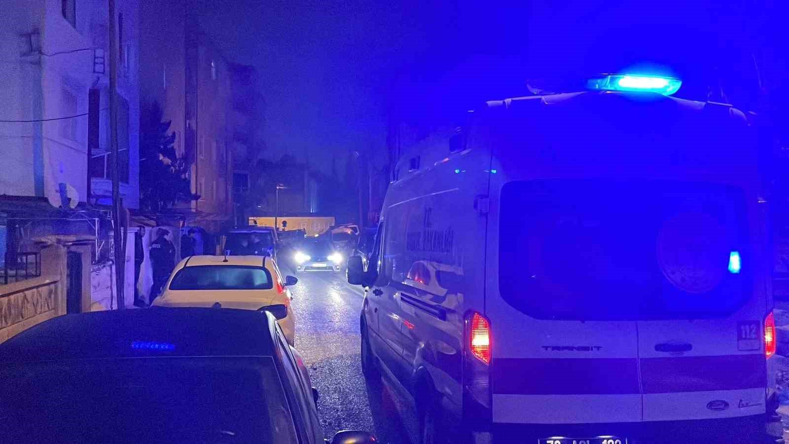 karamanda bir kisi bosanma asamasindaki karisini oldurerek intihar etti 5 mEfhzzeZ