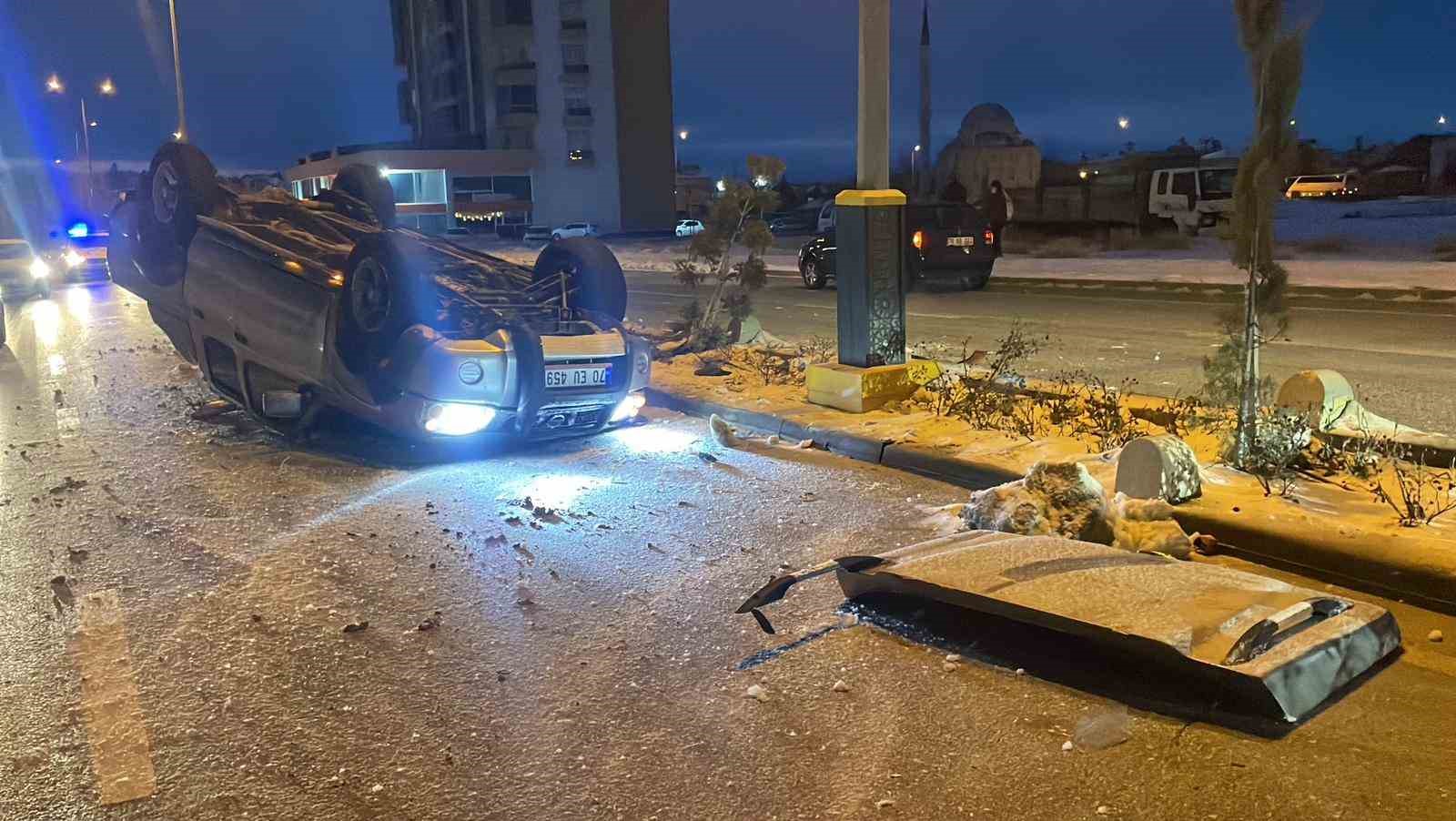 karamanda buzlanma kazaya yol acti 2 yarali 4 n6zbUd8Z