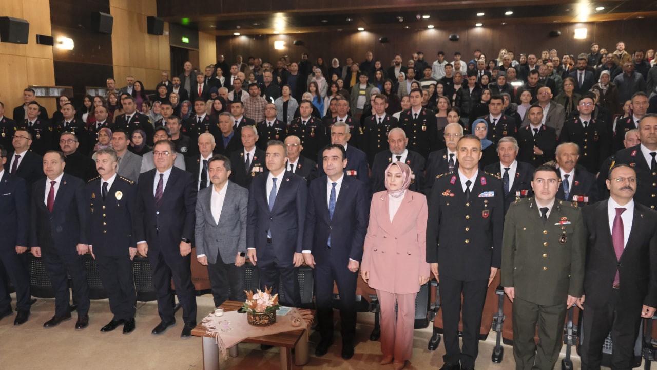 karamanda canakkale zaferinin 111 yilina ozel golge tiyatrosu 1 8PMVDI7z