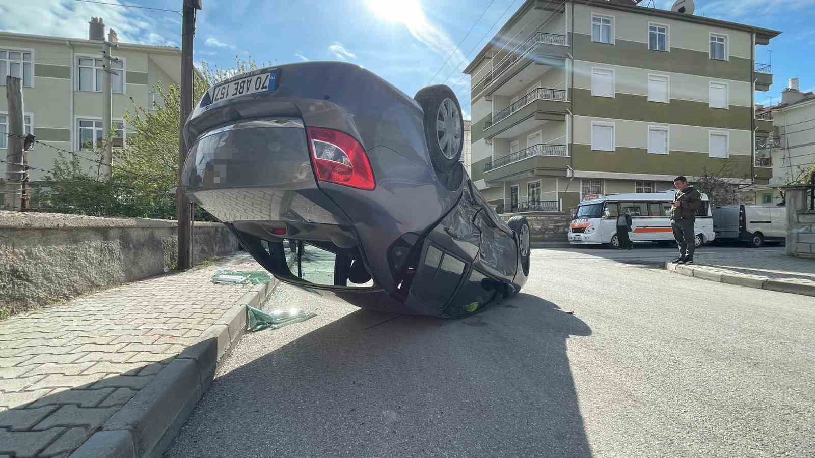 karamanda carpisan otomobillerden biri takla atarak ters dondu 1 yarali 0 CO7vWbS7