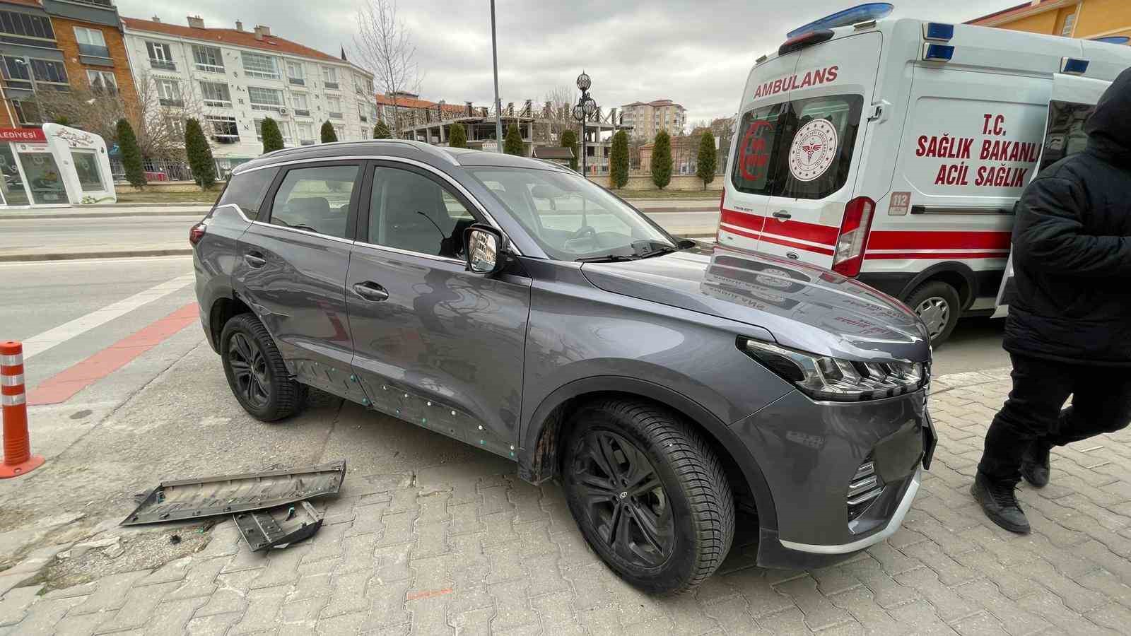karamanda ciple carpisan motosikletli cocuk surucu yaralandi 2 ZzFJgzAl
