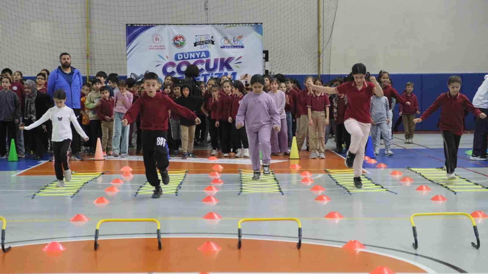 Karaman’da Dünya Çocuk Atletizm Günü kutlandı 7 karamanda dunya cocuk atletizm gunu kutlandi 3 4j6OTs2W