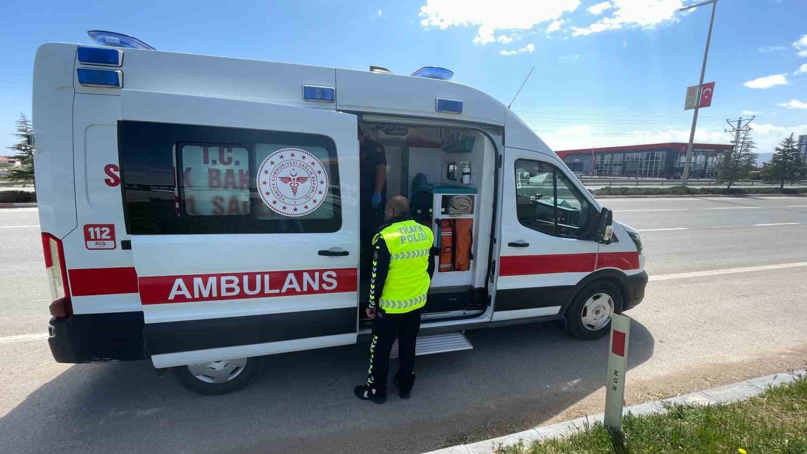 karamanda elektrikli bisiklet devrildi 1i agir 2 yarali 1 4EJyH8dO