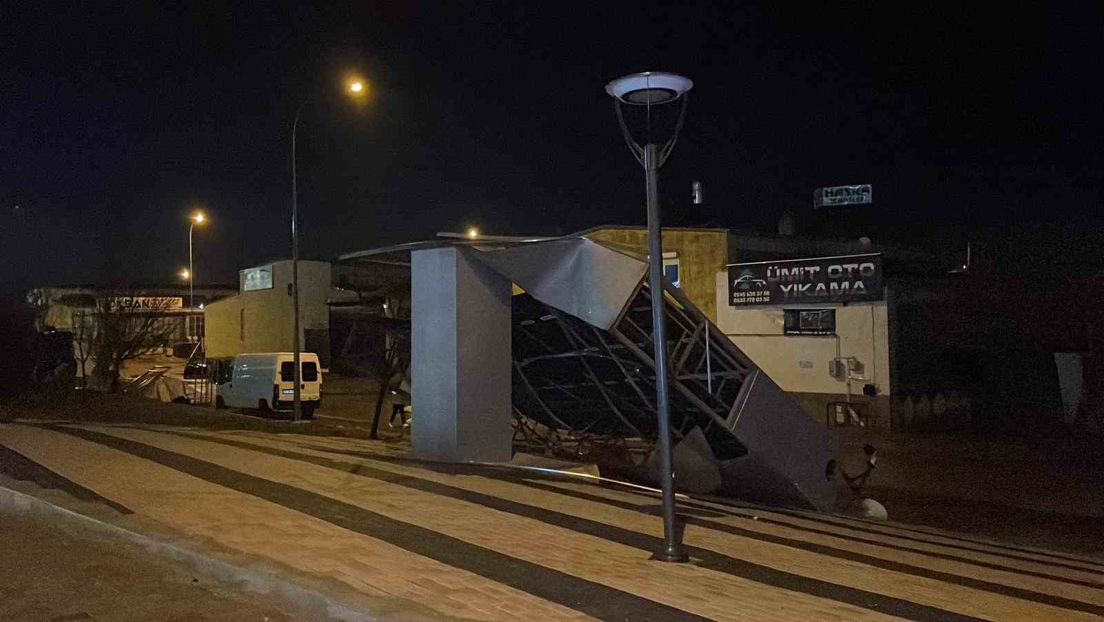 Karaman’da fırtına hayatı olumsuz etkiledi 6 karamanda firtina hayati olumsuz etkiledi 2 j1K6R6kA