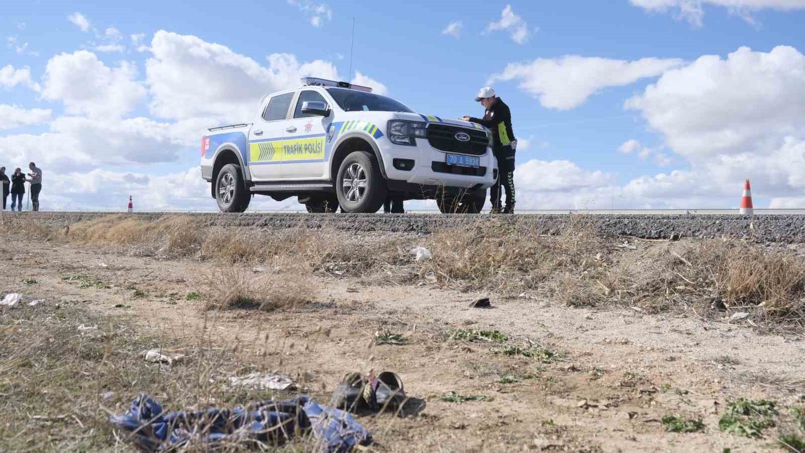 Karaman’da gelincik toplarken otomobilin çarptığı yaşlı kadın hayatını kaybetti 4 karamanda gelincik toplarken otomobilin carptigi yasli kadin hayatini kaybetti 0 OAXOqdYv