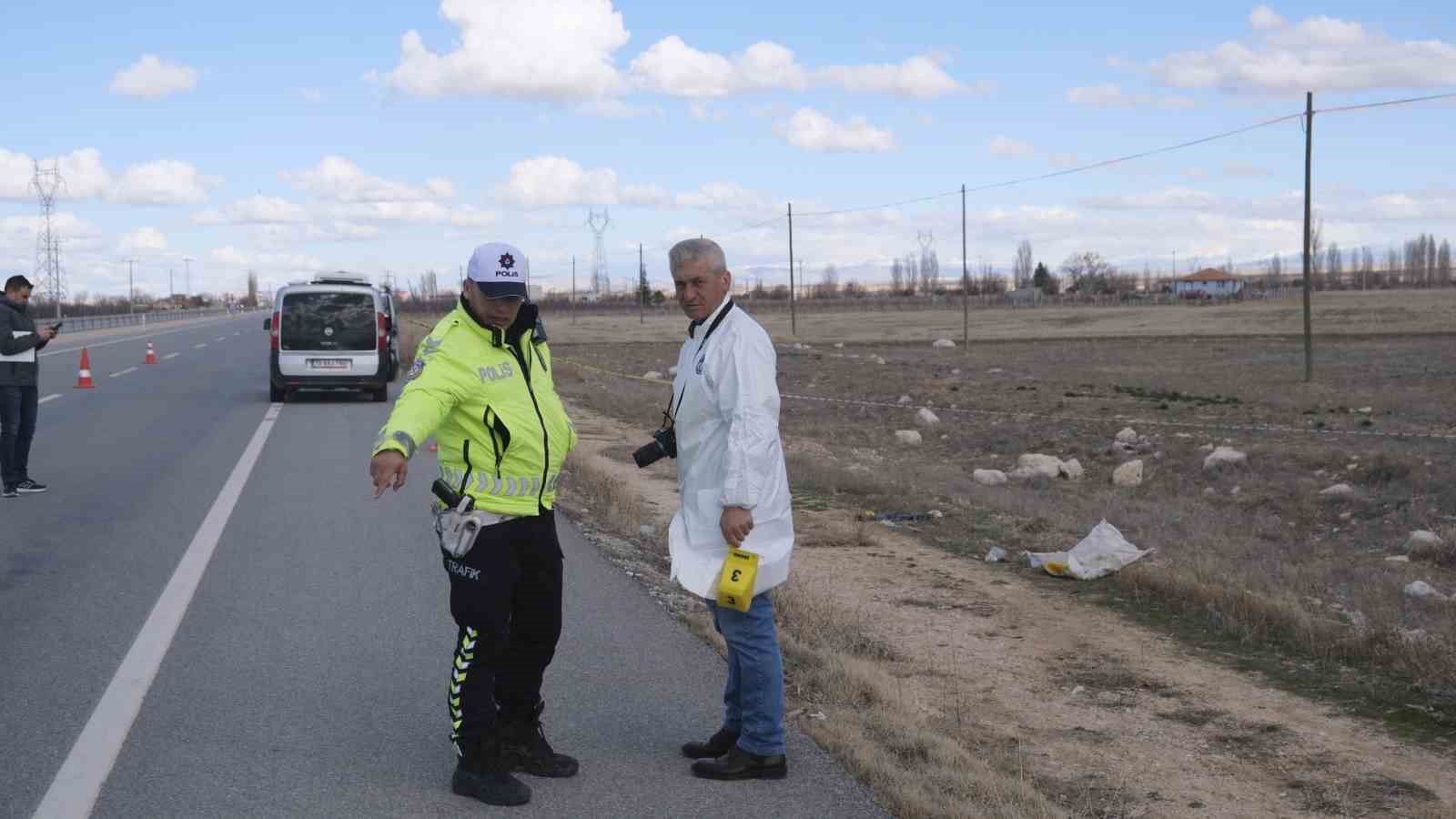 Karaman’da gelincik toplarken otomobilin çarptığı yaşlı kadın hayatını kaybetti 11 karamanda gelincik toplarken otomobilin carptigi yasli kadin hayatini kaybetti 7 h5AsEztV
