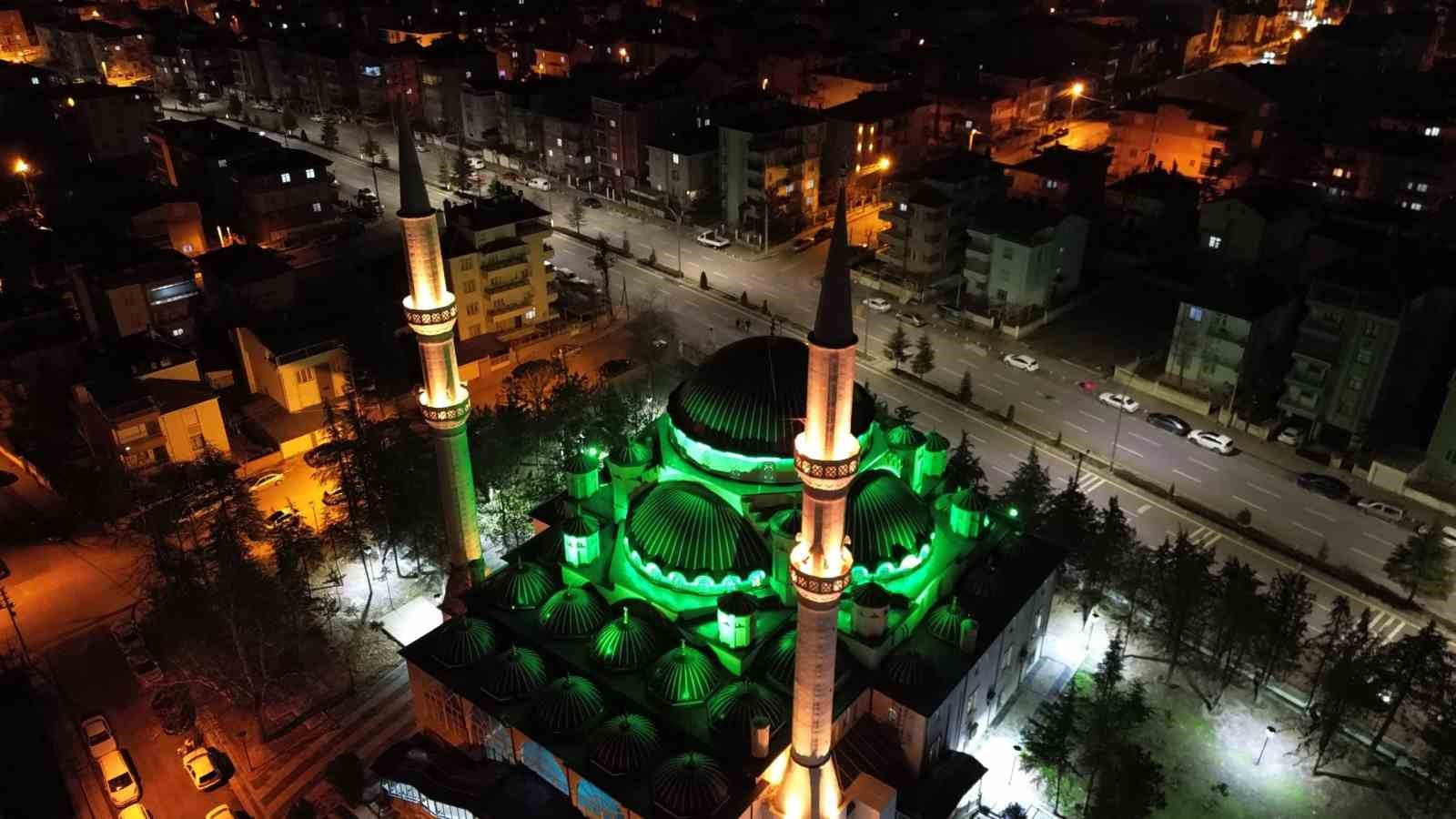 karamanda ilk teravih namazinda camiler doldu tasti 2 9hMn6hSt