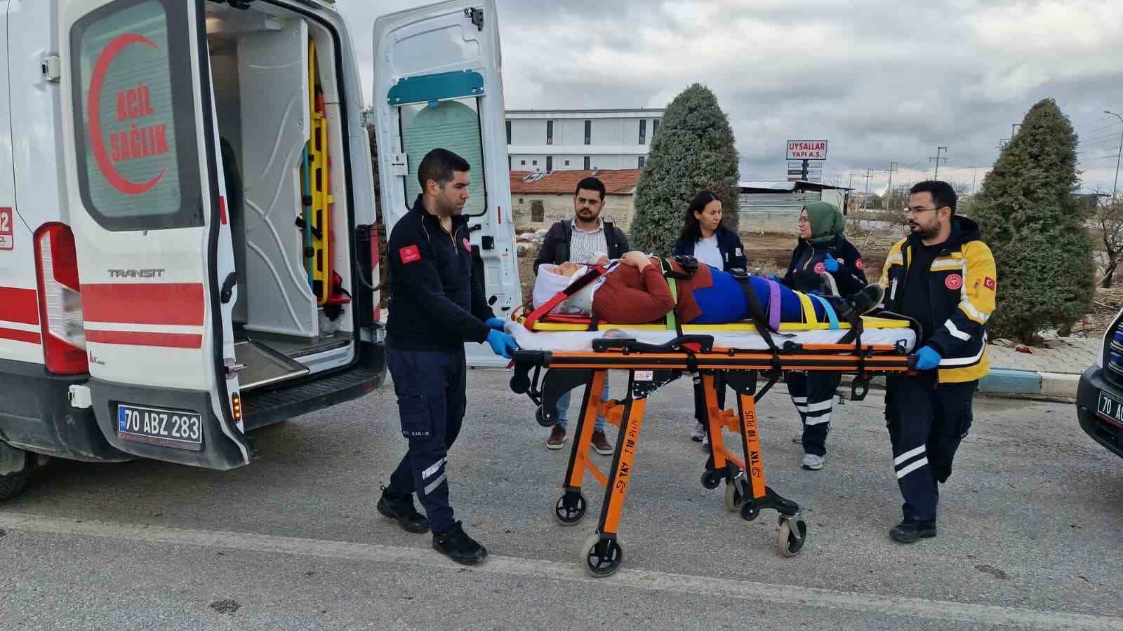 karamanda isci servisi ile tir carpisti 12 yarali 2 5E27ilVA