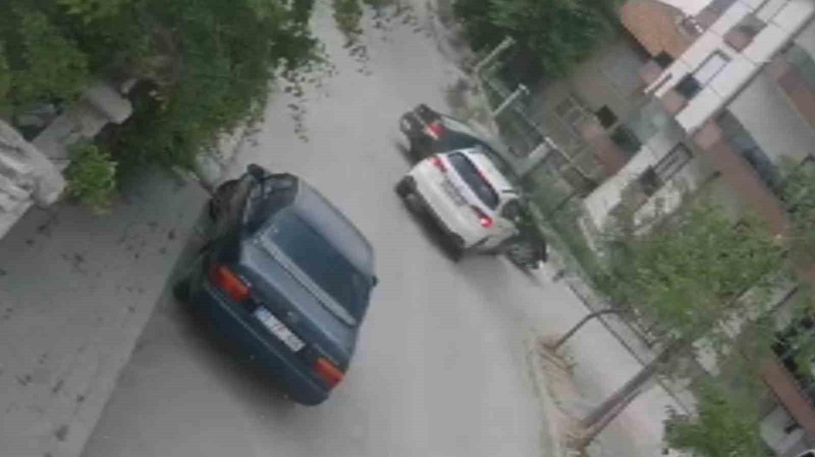 karamanda maddi hasarla atlatilan kaza kameraya yansidi 3