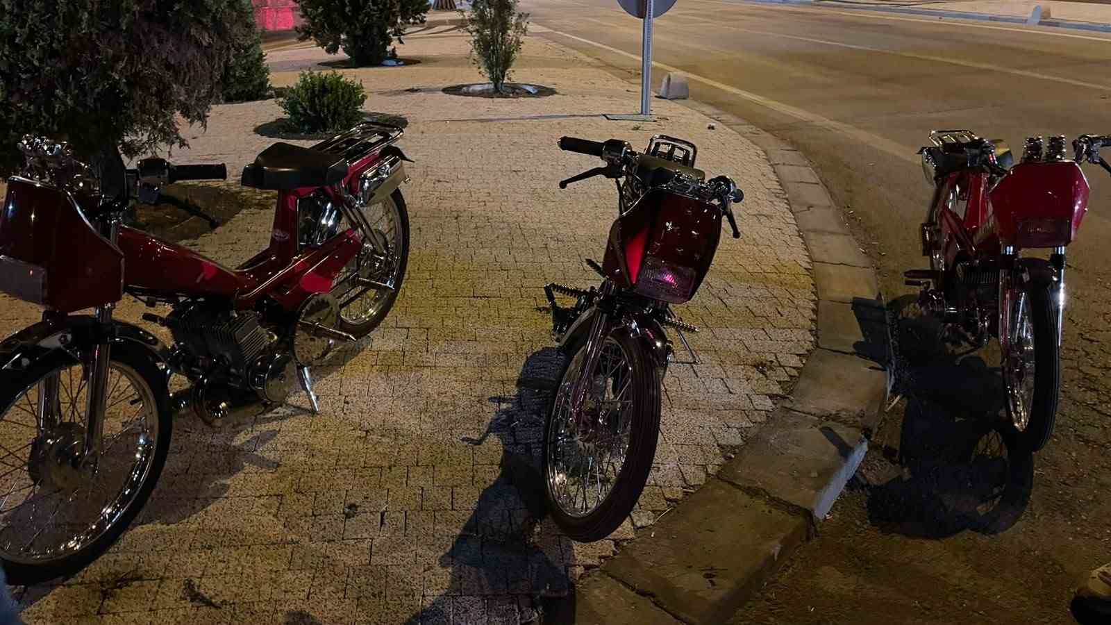 karamanda modifiyeli motosikletlere 344 bin lira ceza kesildi 1 6dib76VM