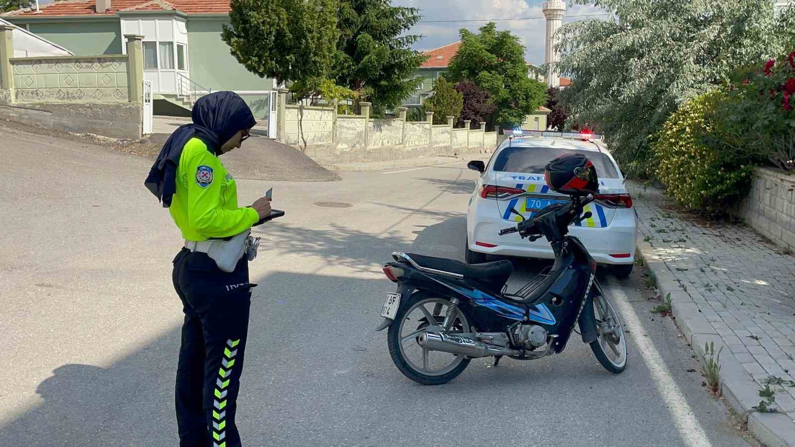 Karaman’da motosiklet devrildi: 3 yaralı 7 karamanda motosiklet devrildi 3 yarali 3 IRzwUtOK