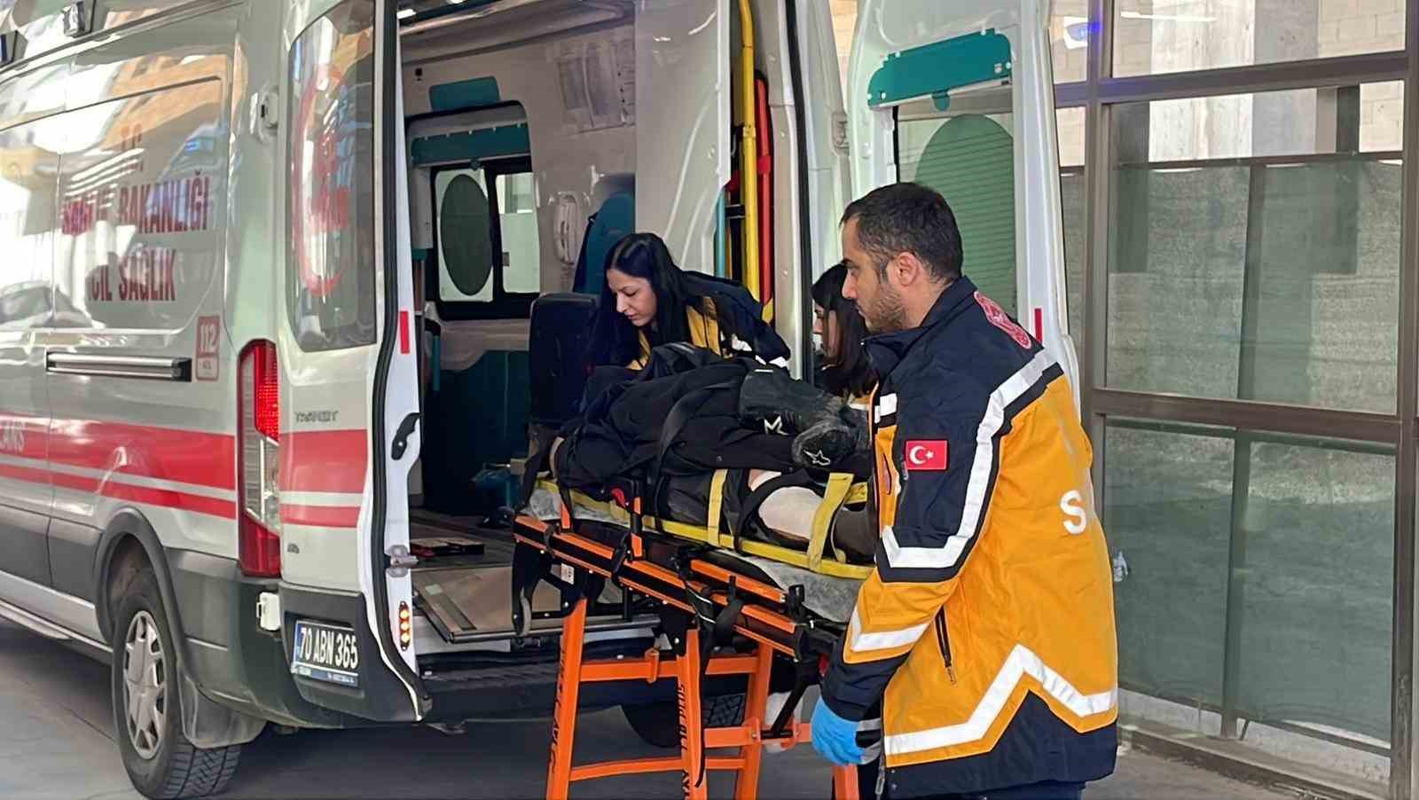karamanda motosiklet sarampole devrildi 2 yarali 1