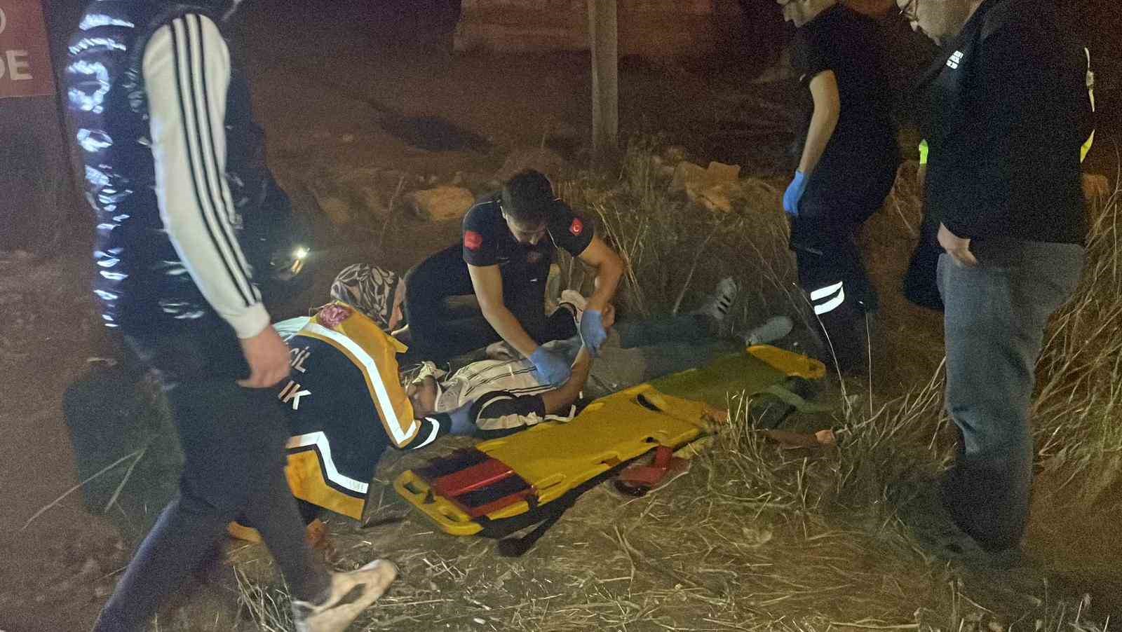 karamanda motosiklet sarampole devrildi 2 yarali 2 kdntIVCi