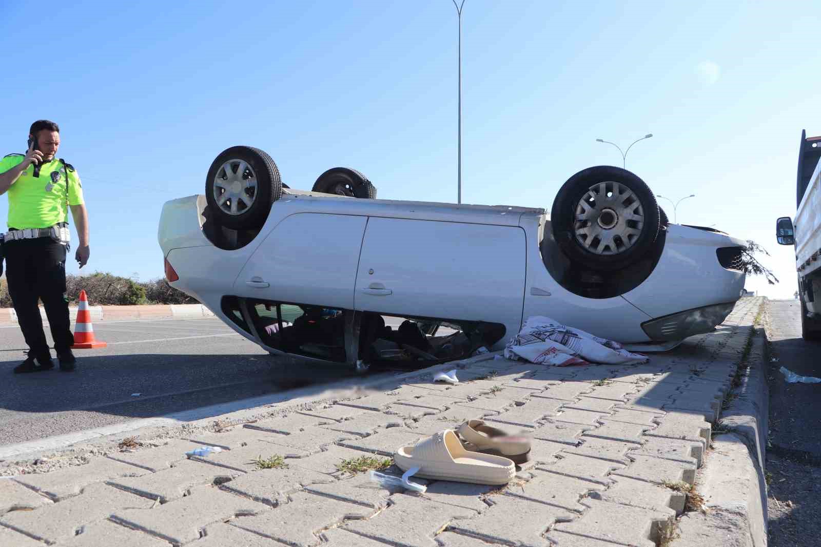 karamanda otomobil takla atti 5 yarali 2 sM5E23VW