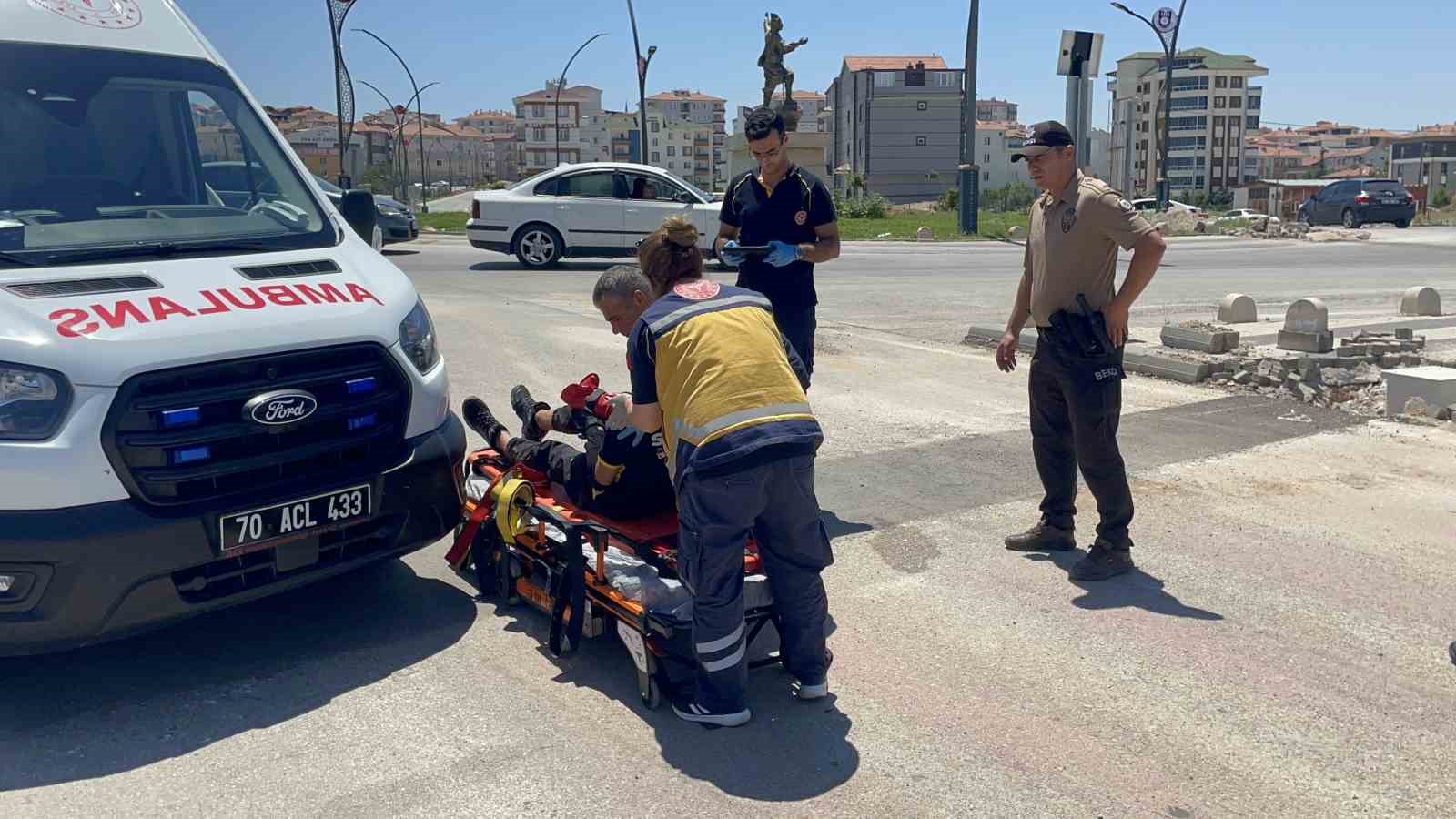 Karaman’da otomobille çarpışan motosikletin sürücüsü yaralandı 5 karamanda otomobille carpisan motosikletin surucusu yaralandi 1 hC32jEFj