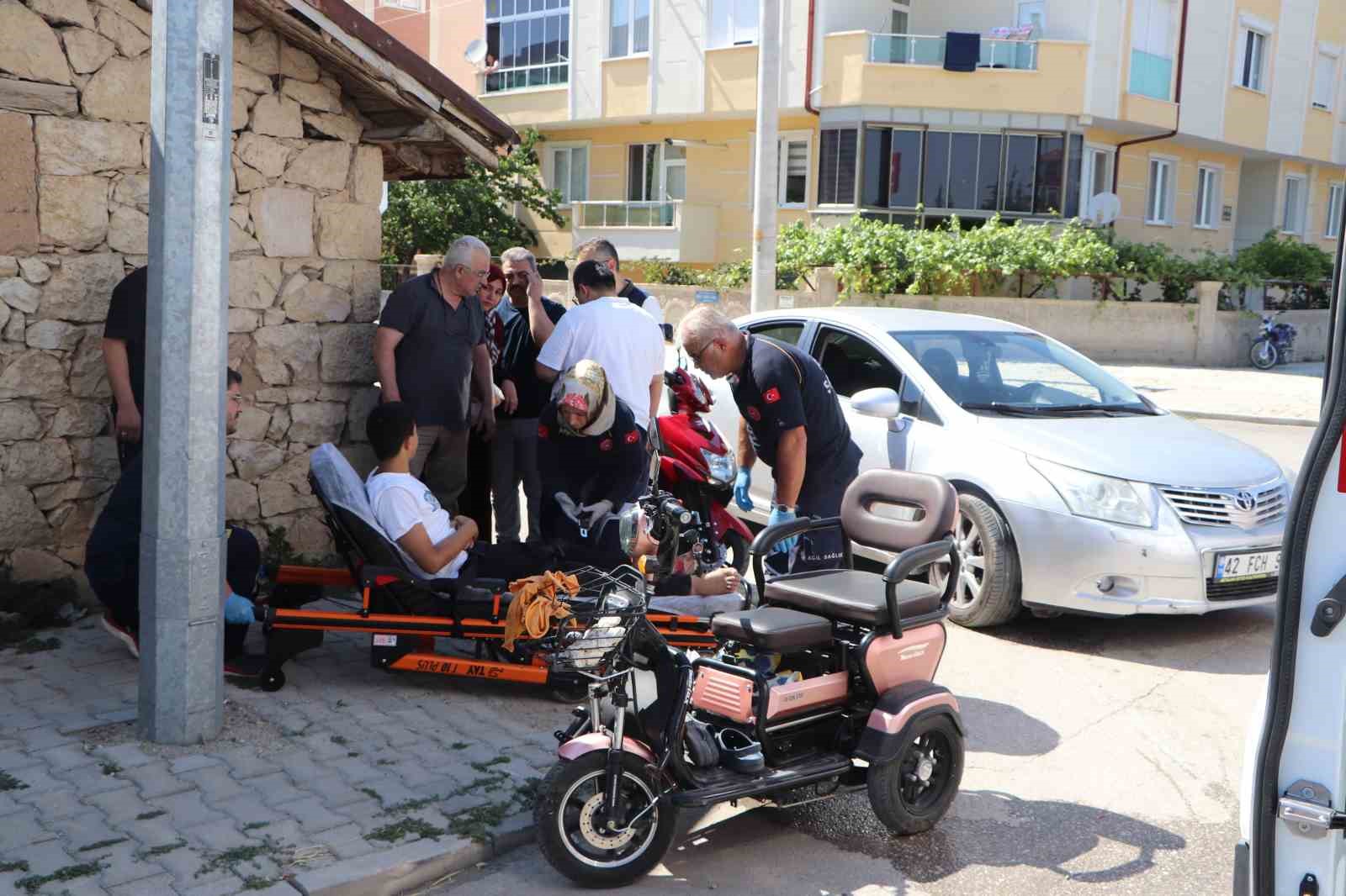 karamanda otomobille elektrikli bisiklet carpisti 2 cocuk yaralandi 0 gCP2lHRG