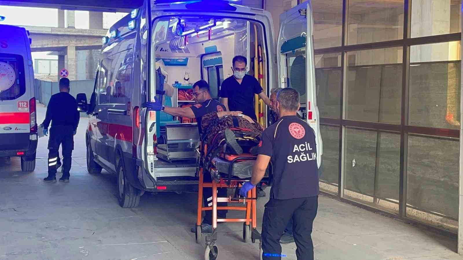 Karaman’da otomobiller çarpıştı: 3 yaralı 5 karamanda otomobiller carpisti 3 yarali 1 Q9RJSBZB