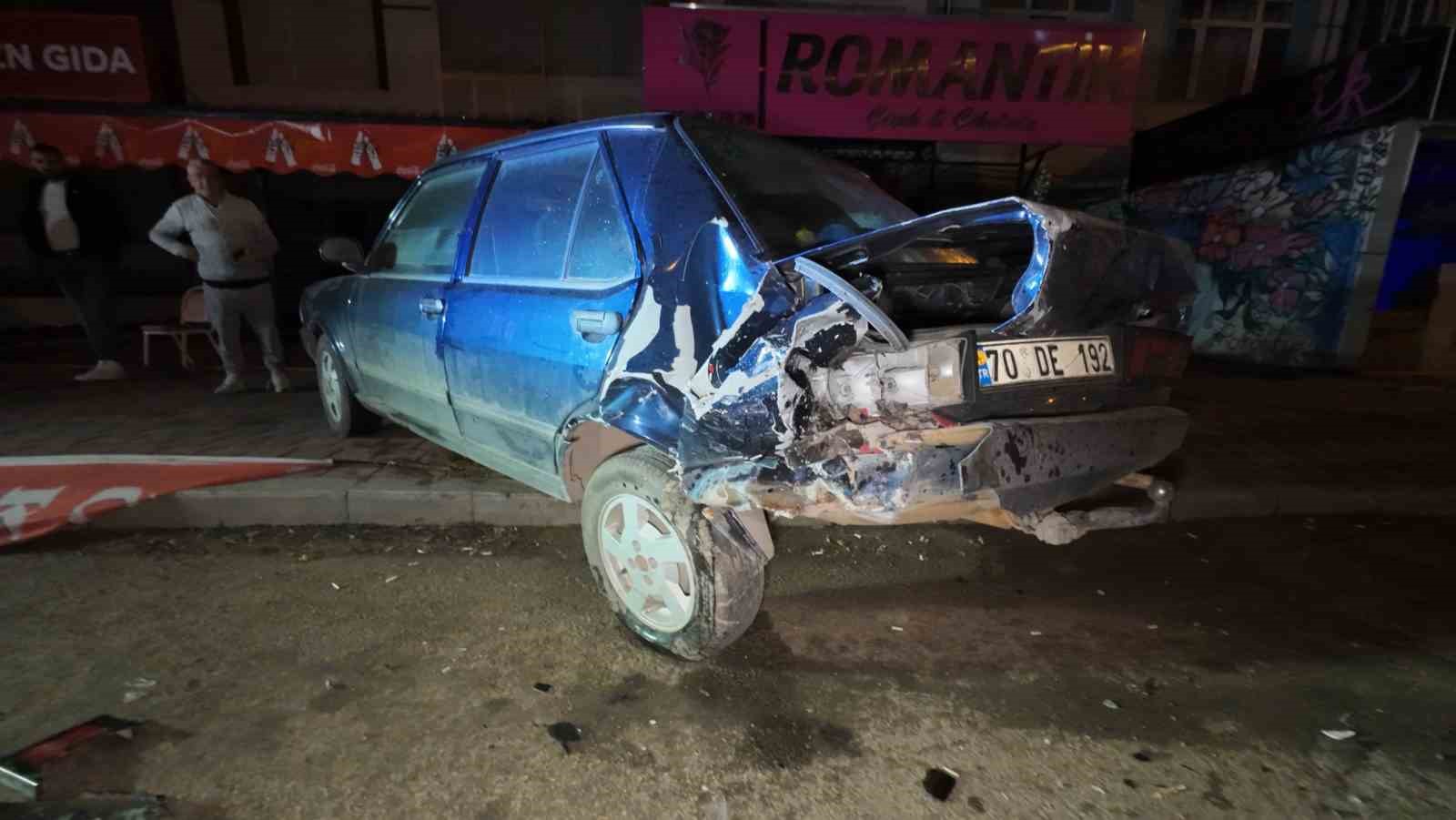 karamanda park halindeki araca carpan otomobilin surucusu yaralandi 1 Lh8cGUD8