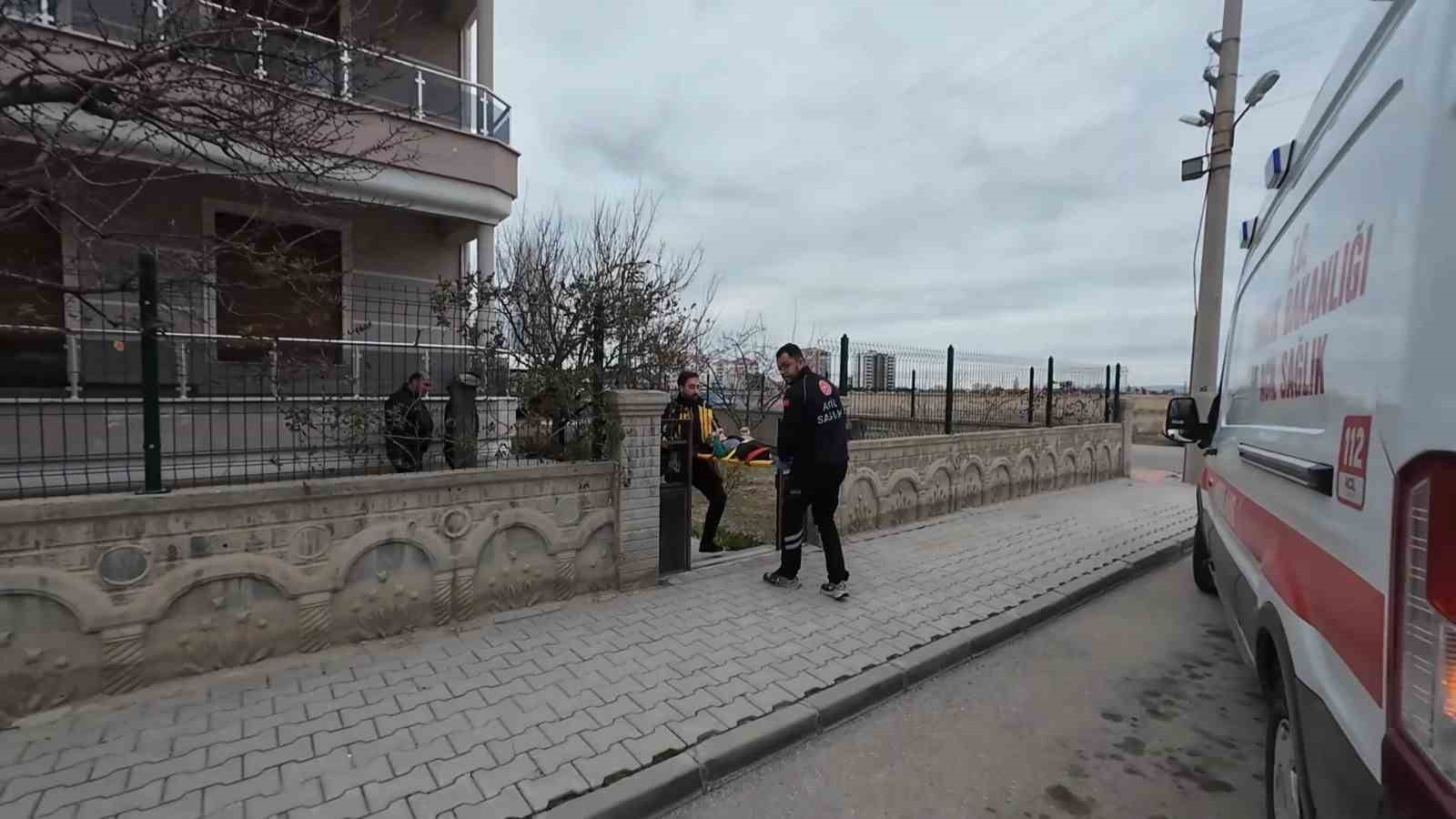 karamanda pencereden dusen 3 yasindaki cocuk yaralandi 1 3w3CNAje