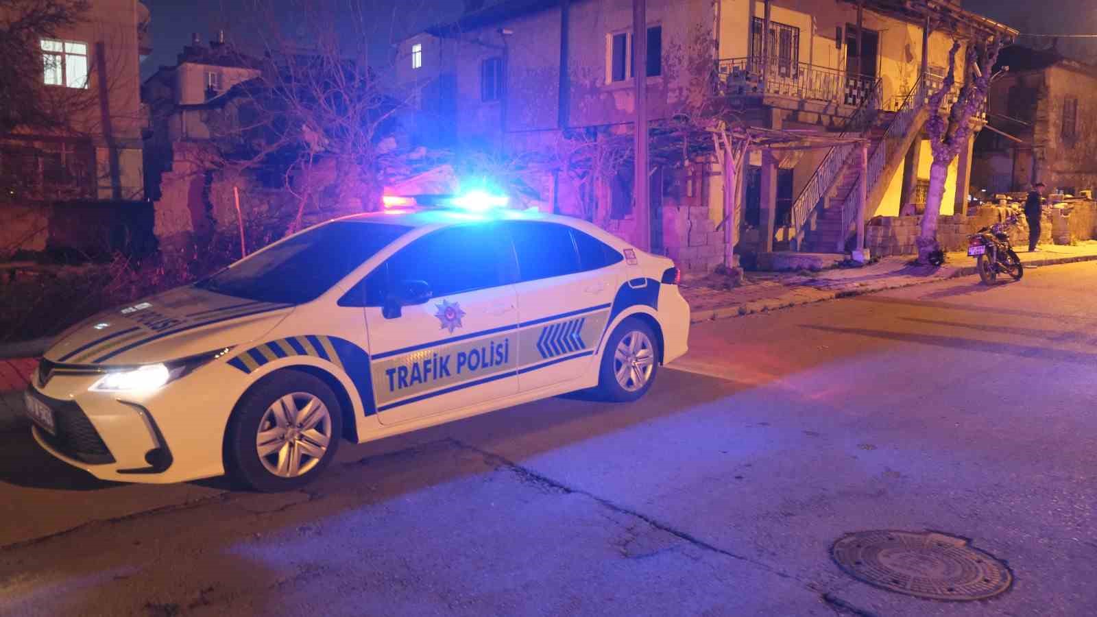 karamanda polis ve motosikletli arasinda yasanan kovalamaca film sahnelerini aratmadi 1