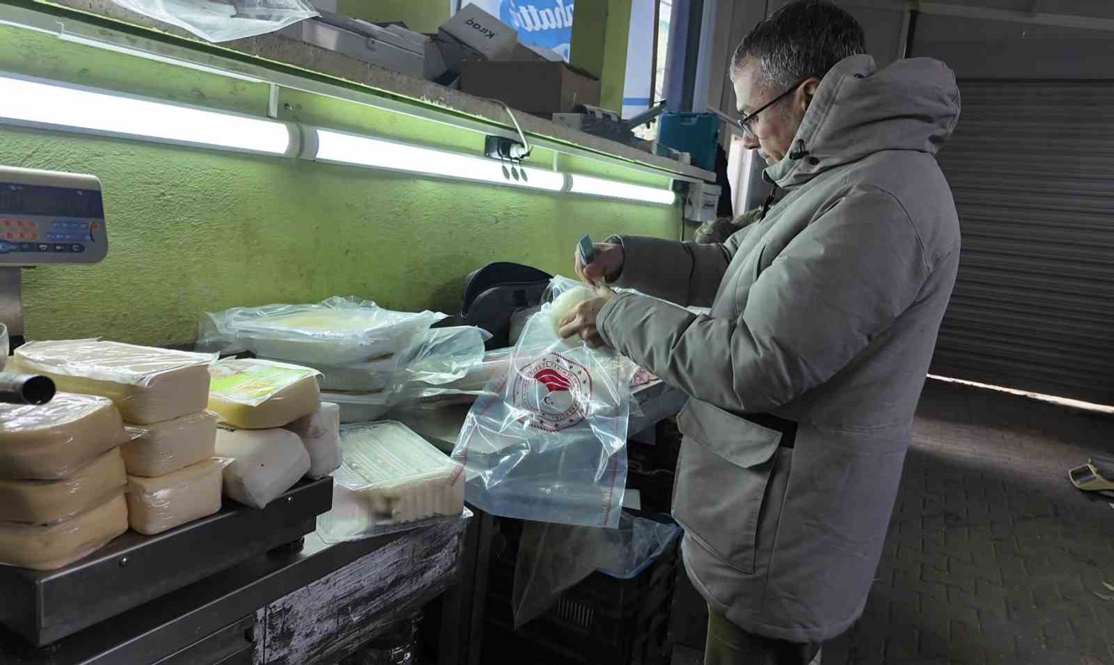 karamanda son kullanma tarihi gecen peynir ve tereyaglarina el konuldu 3 gX8UODVs