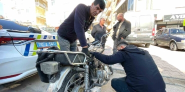 karamanda-surucusunun-birakip-kactigi-motosikletin-sase-numarasinin-kazinmis-oldugu-belirlendi-kD9r7xUJ.jpg