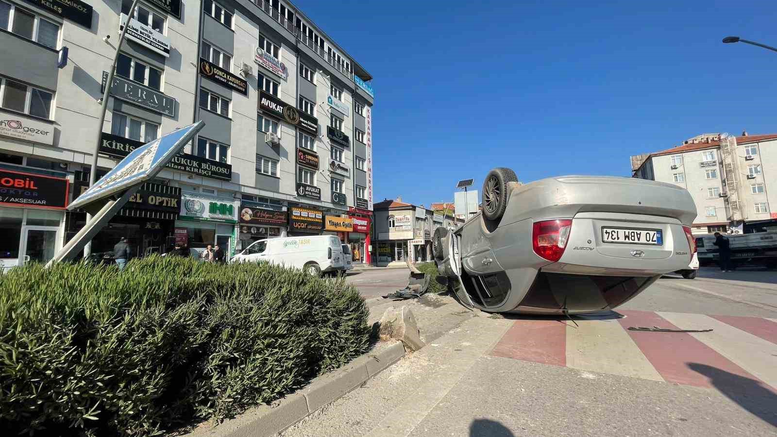 karamanda takla atan otomobil surucusu yaralandi 2 XLL2gpuA