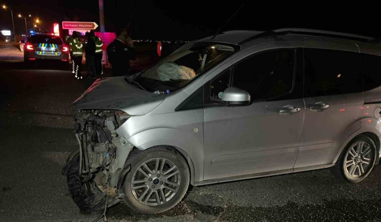 karamanda-trafik-kazasi-2si-cocuk-4-yarali-wlWWWN78.jpg