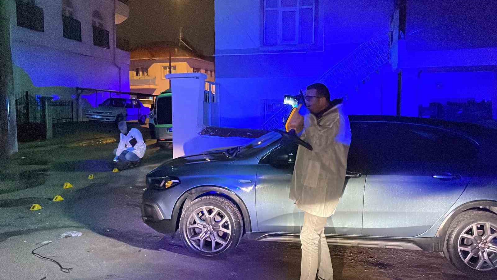 karamanda tufekle rastgele ates acildi arac ve ev zarar gordu 3 ZLJLkZbv