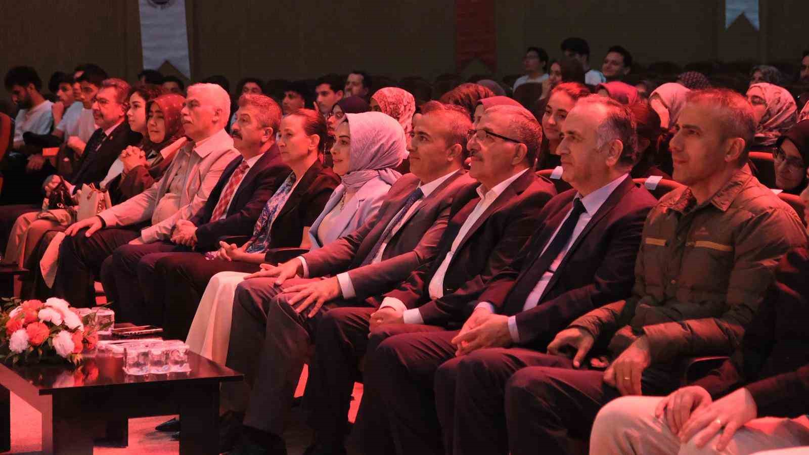 karamanda turk dil bayrami ve yunus emreyi anma etkinlikleri 3 EGfd4nzC