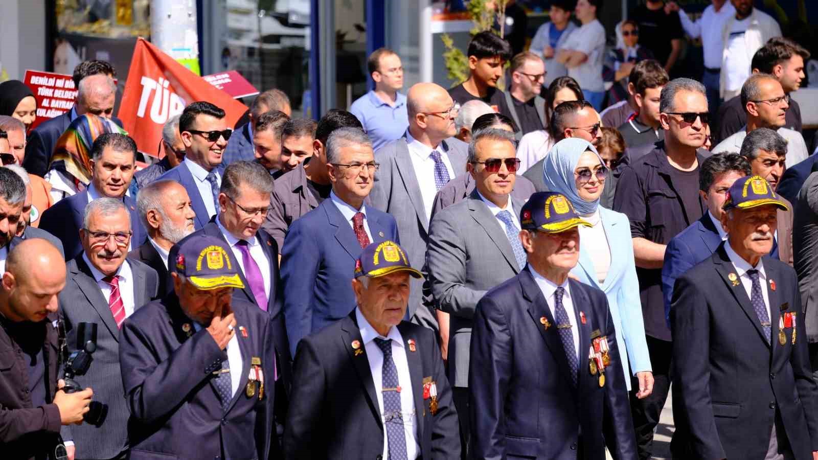 karamanda turk dili yuruyusu duzenlendi 4 BQ8JD2FM