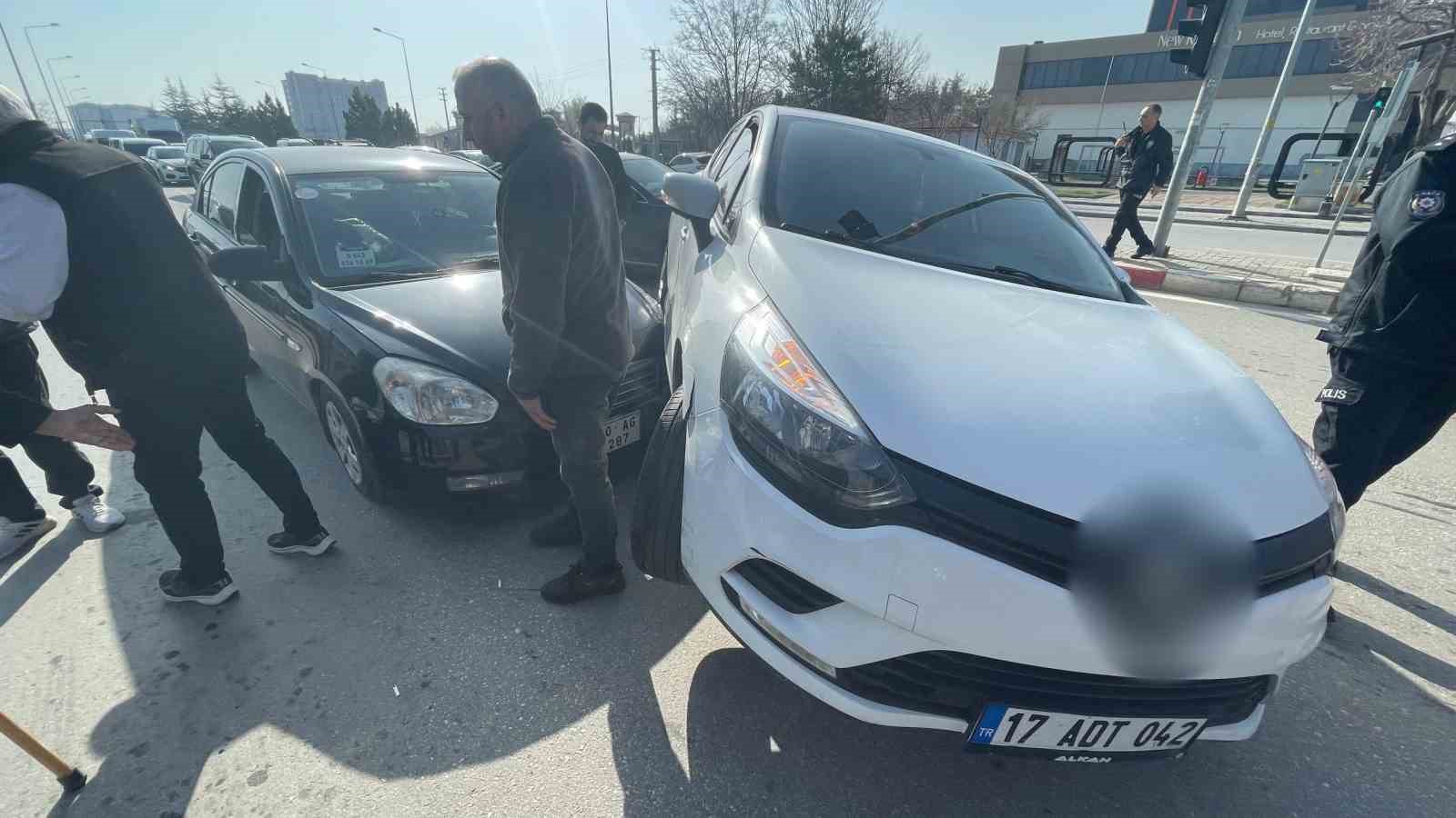 karamanda yasanan kaza ucuz atlatildi 0 Km74qnct