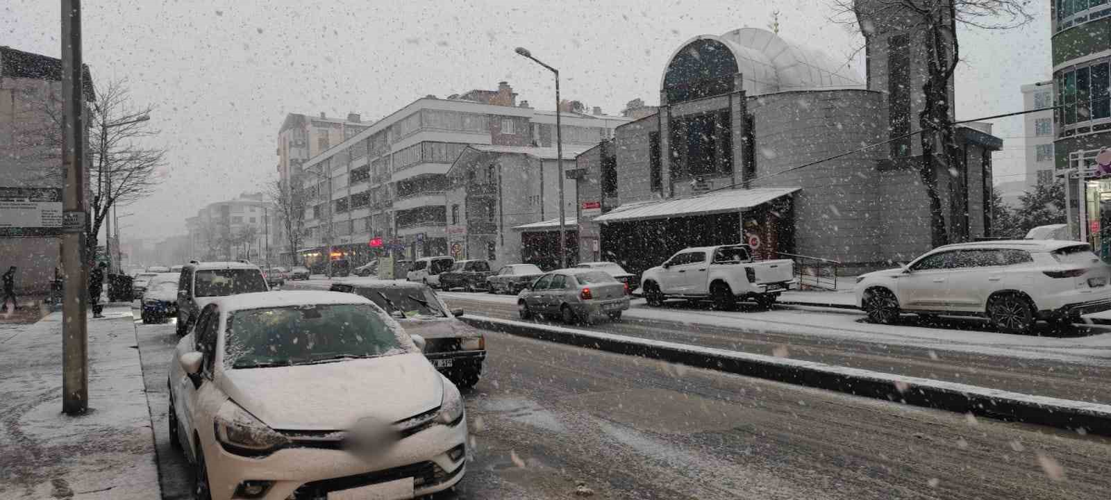 karapinarda kar yagisi etkili oldu 2 CtpEQAJN