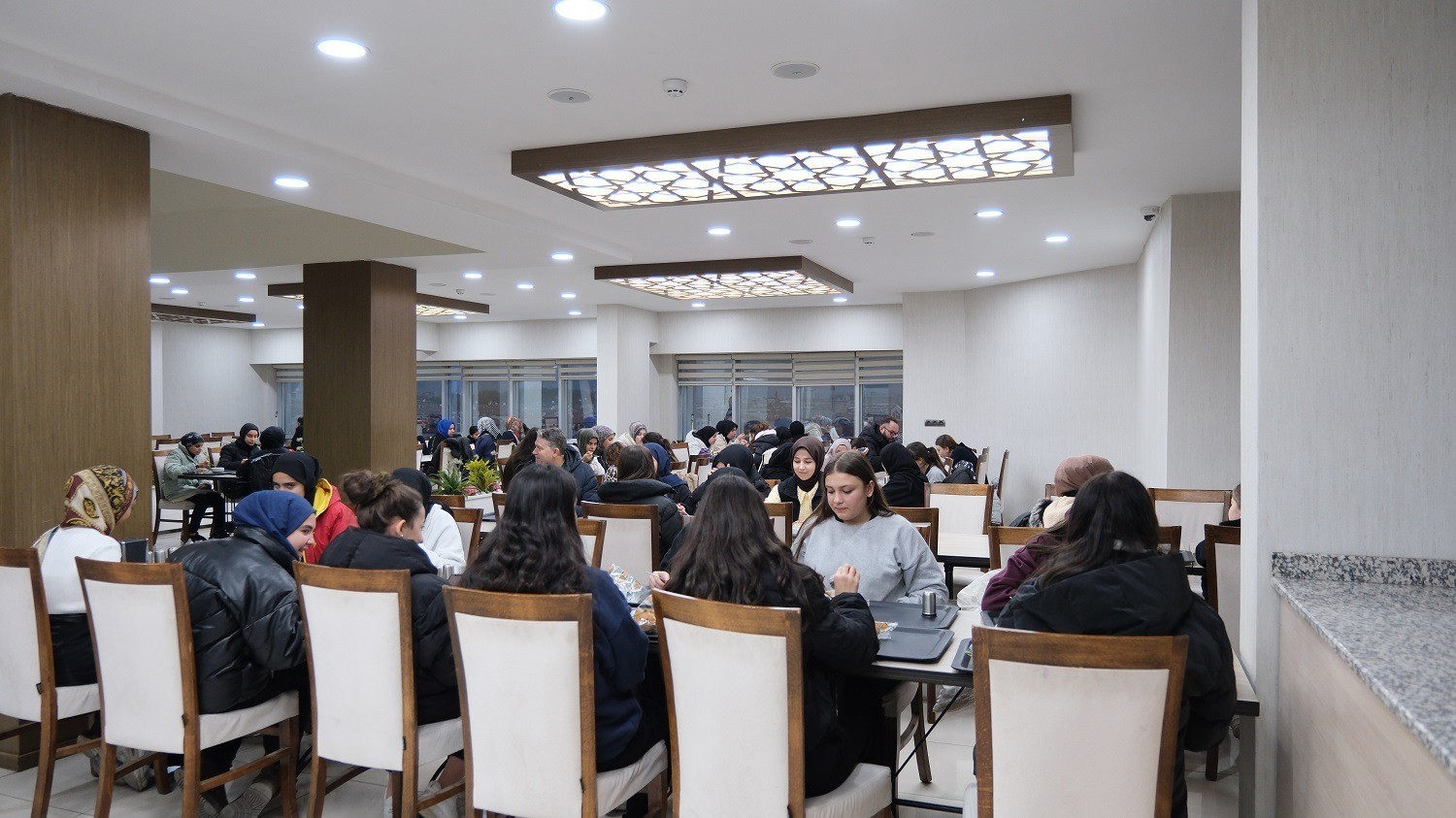 karatayda ogrenciler sabah namazi programinda bulusuyor 2 aGO9WmZj