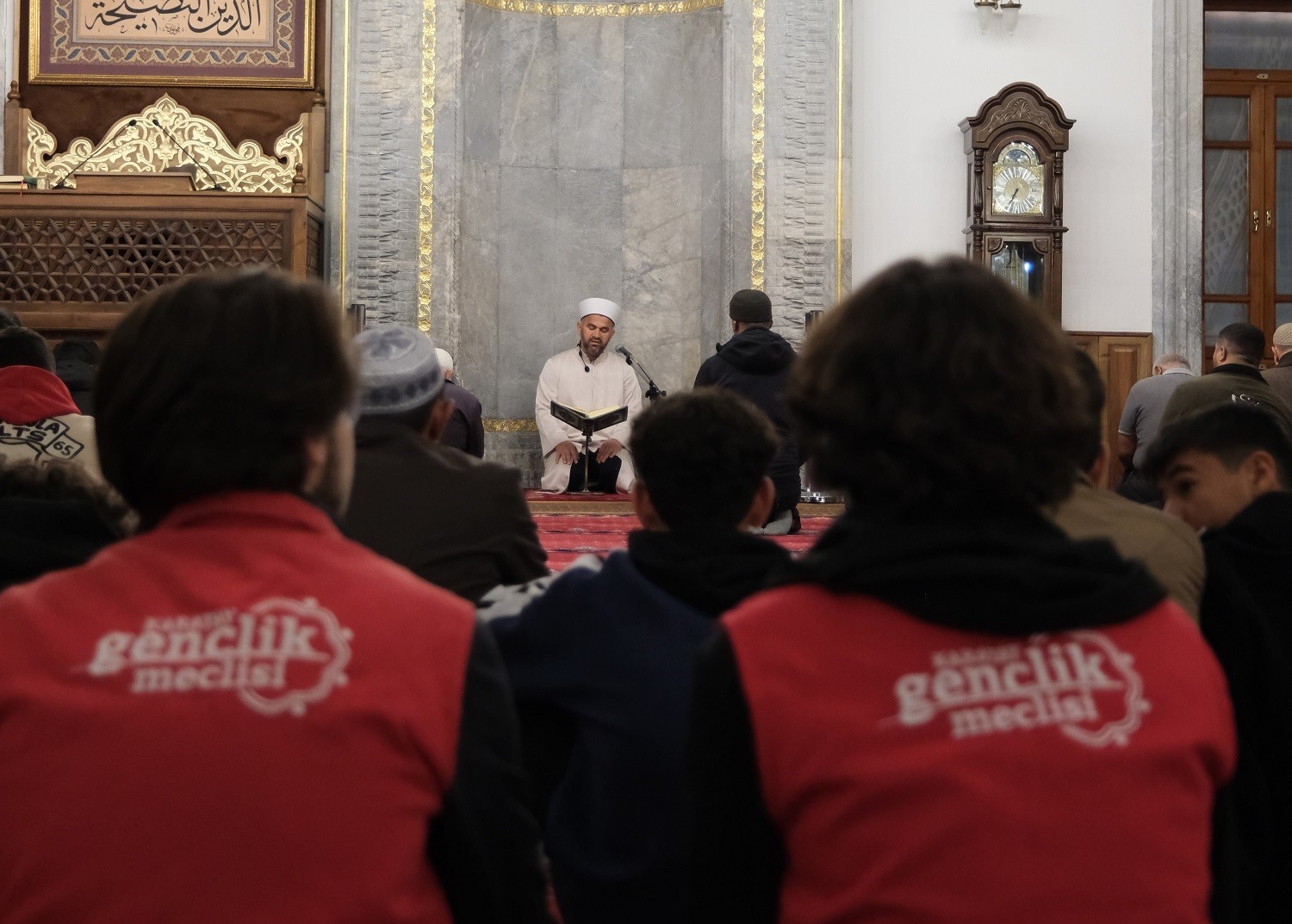 karatayda ogrenciler sabah namazi programinda bulusuyor 3 ALluGpw1