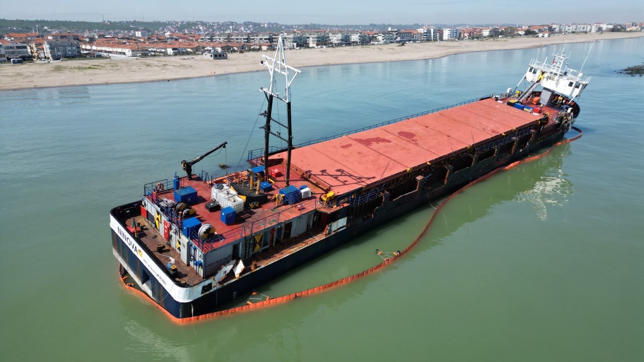 karaya oturan gemide sizinti riski karadeniz icin onlem alindi 2 3aprl3Ee