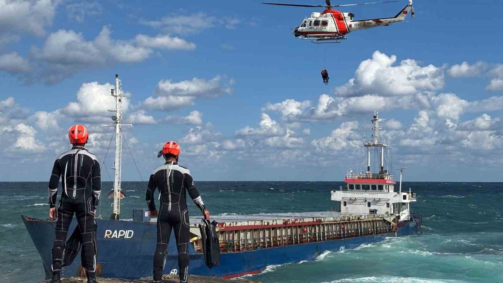 Karaya oturan Tanzanya bandıralı kuru yük gemisi satışa çıkarılıyor 5 karaya oturan tanzanya bandirali kuru yuk gemisi satisa cikariliyor 1 5W8EQesk