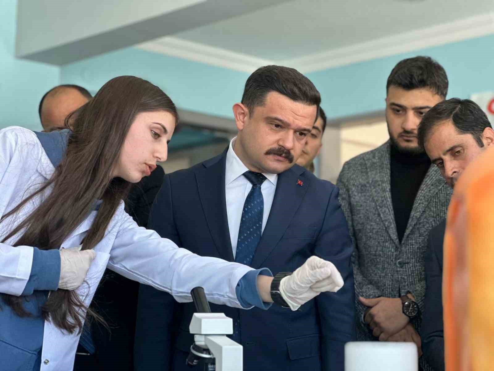 karayazi anadolu lisesinde acilan bilim sergisi yogun ilgi gordu 3 fITBqqLv