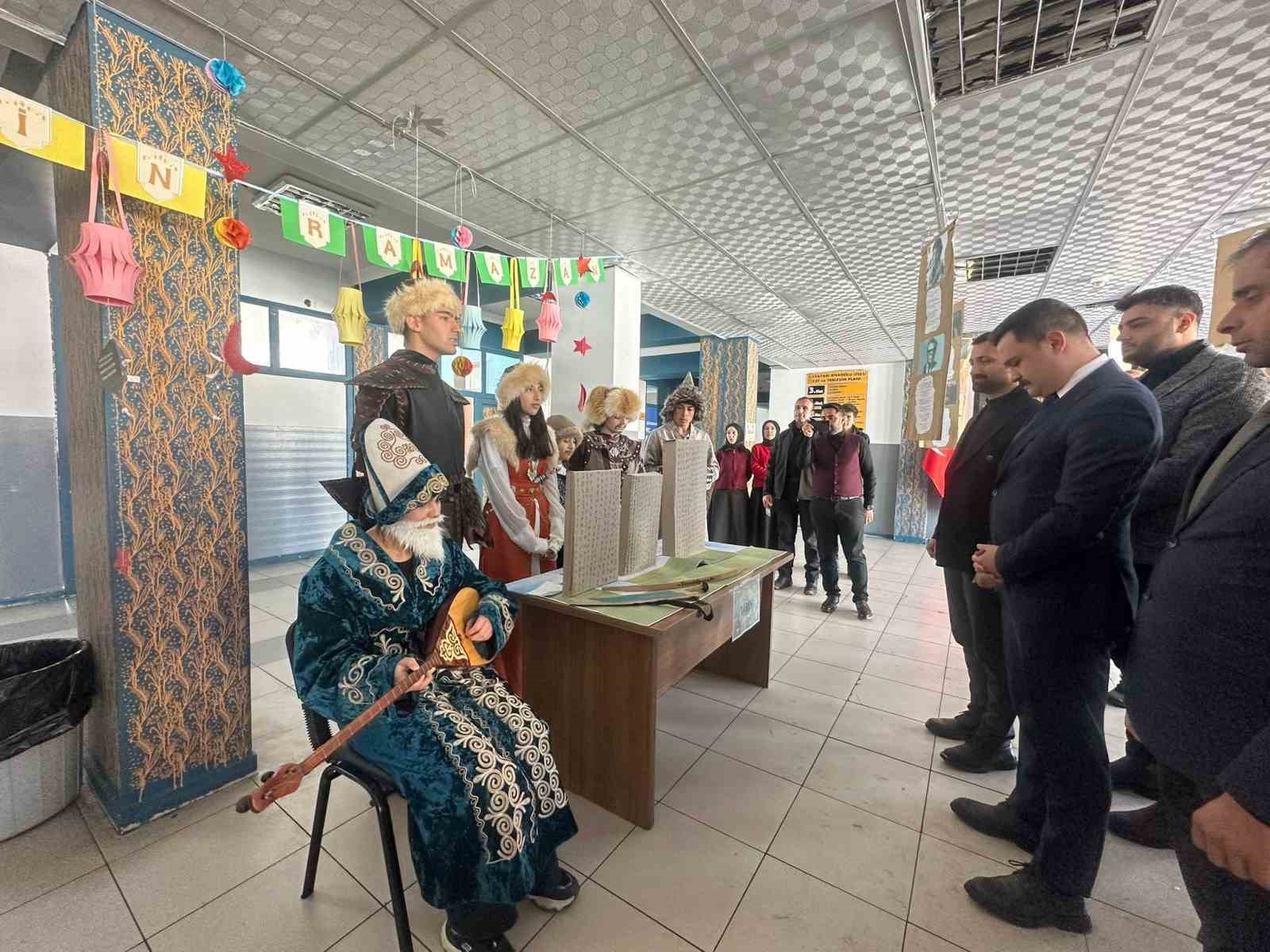 karayazi anadolu lisesinde acilan bilim sergisi yogun ilgi gordu 8