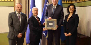 kardes-sehir-saraybosnada-ramazan-bulusmasi-CZg2yHwM.jpg
