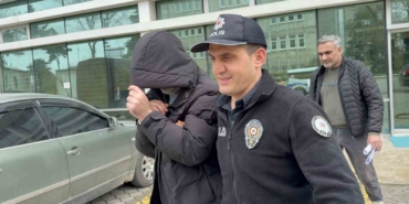kardesiyle-tartisan-polisin-burnunu-kirdi-tutuklandi-VUPu1v1r.jpg
