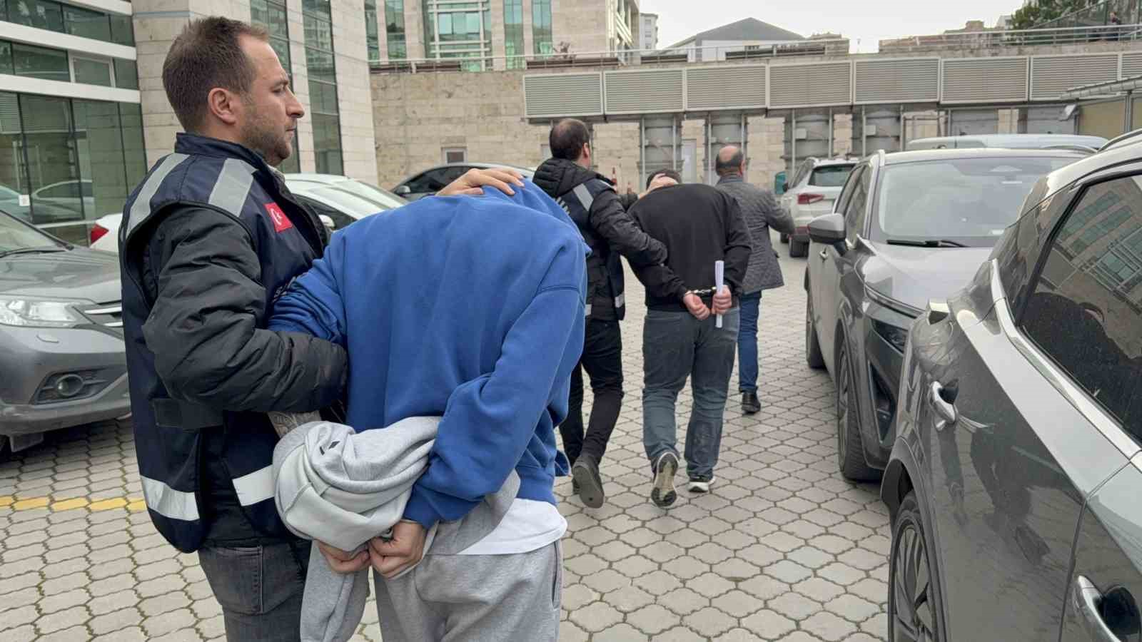 kardeslere maskeli saldiri cinayetinde 2 kisi tutuklandi 2 bkRFrSjI