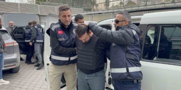 kardeslere-maskeli-saldiri-cinayetinde-2-zanli-adliyeye-sevk-edildi-hEKw3ckm.jpg