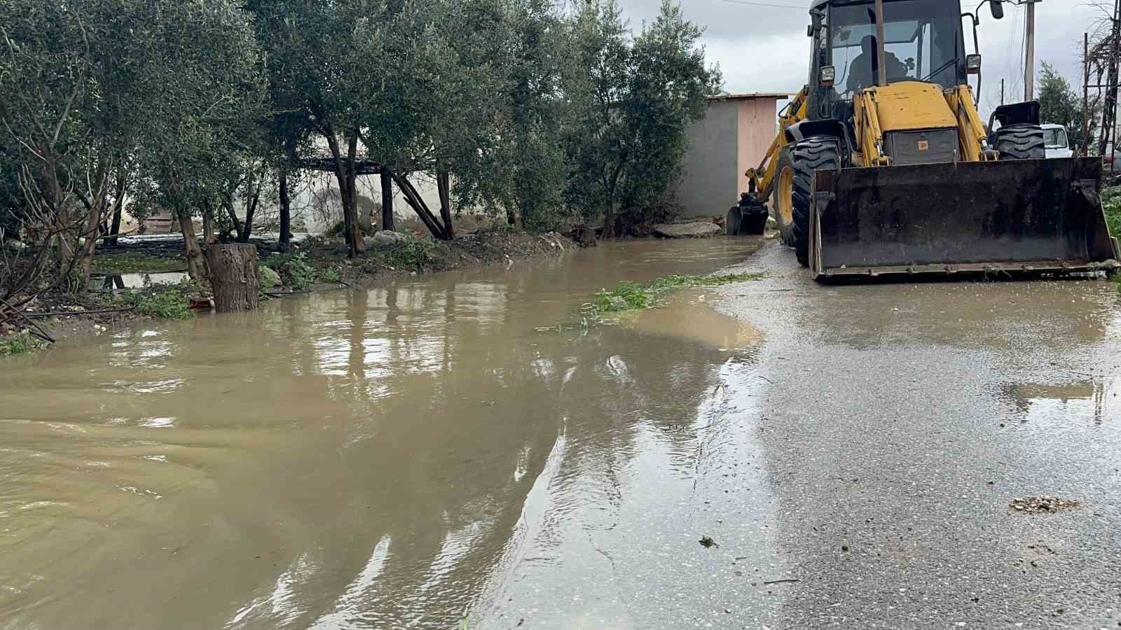 kardesleri ve arkadaslariyla oynarken tahliye kanalina dusen 3 yasindaki berra hayatini kaybetti 5 BBmV1DCp