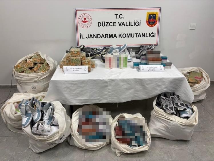 Kargo gönderiminden kaçak ürün çıktı 4 kargo gonderiminden kacak urun cikti 0 tvkTZwqV