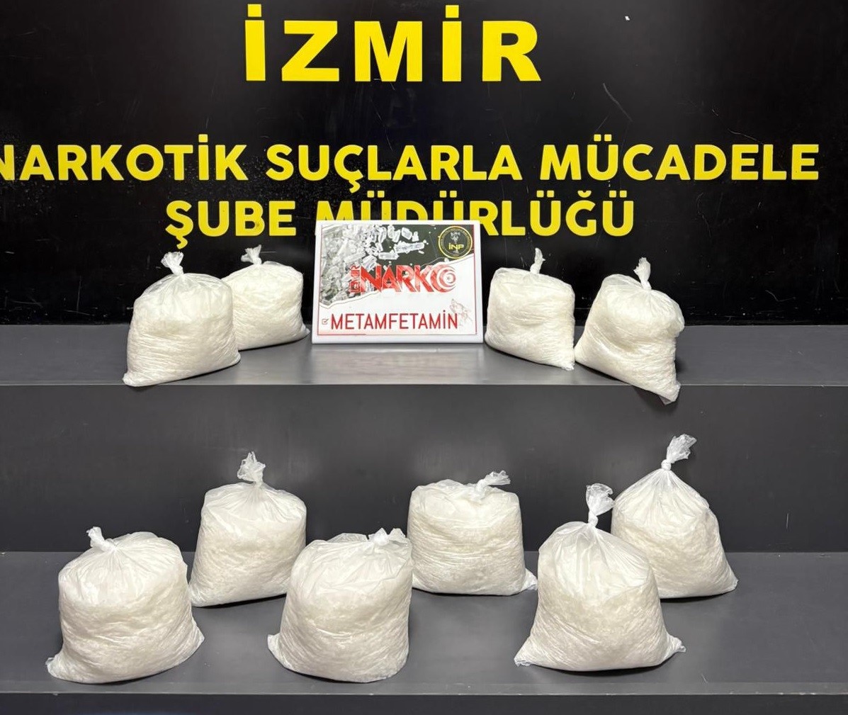 Kargo gönderisinde 9 kilonun üzerinde uyuşturucu ele geçirildi 4 kargo gonderisinde 9 kilonun uzerinde uyusturucu ele gecirildi 0 JJ3c3NTw